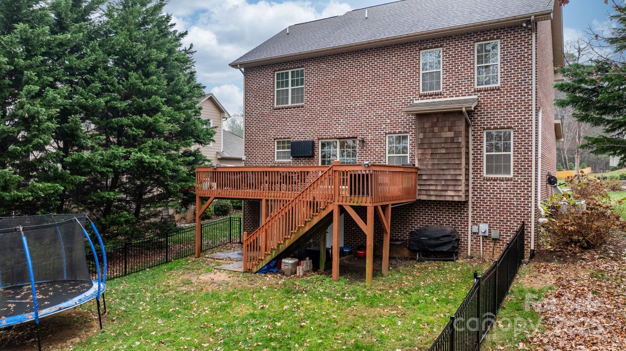 107 Maplewood Court