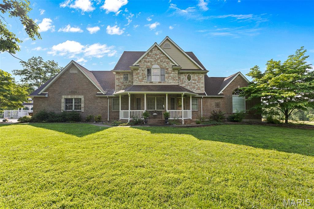 1542 Whitetail Drive