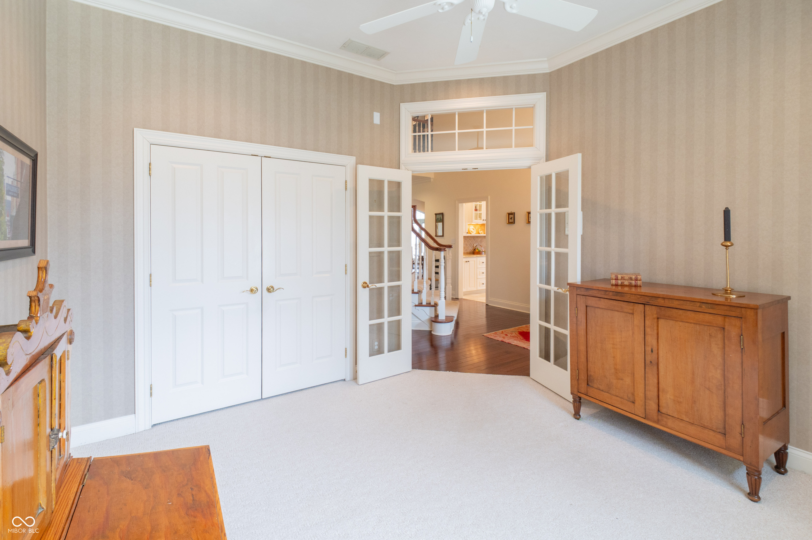 1700 Pathway Drive S