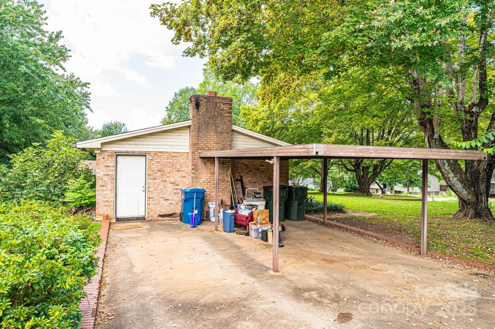 1460 23rd Avenue Place NE