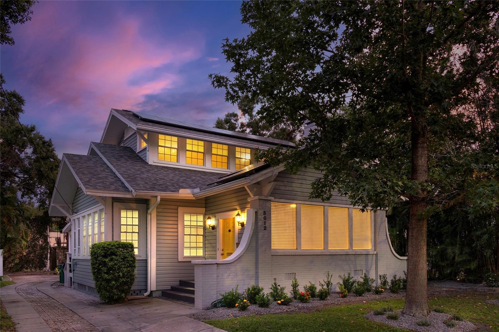 3012 W Sitios Street