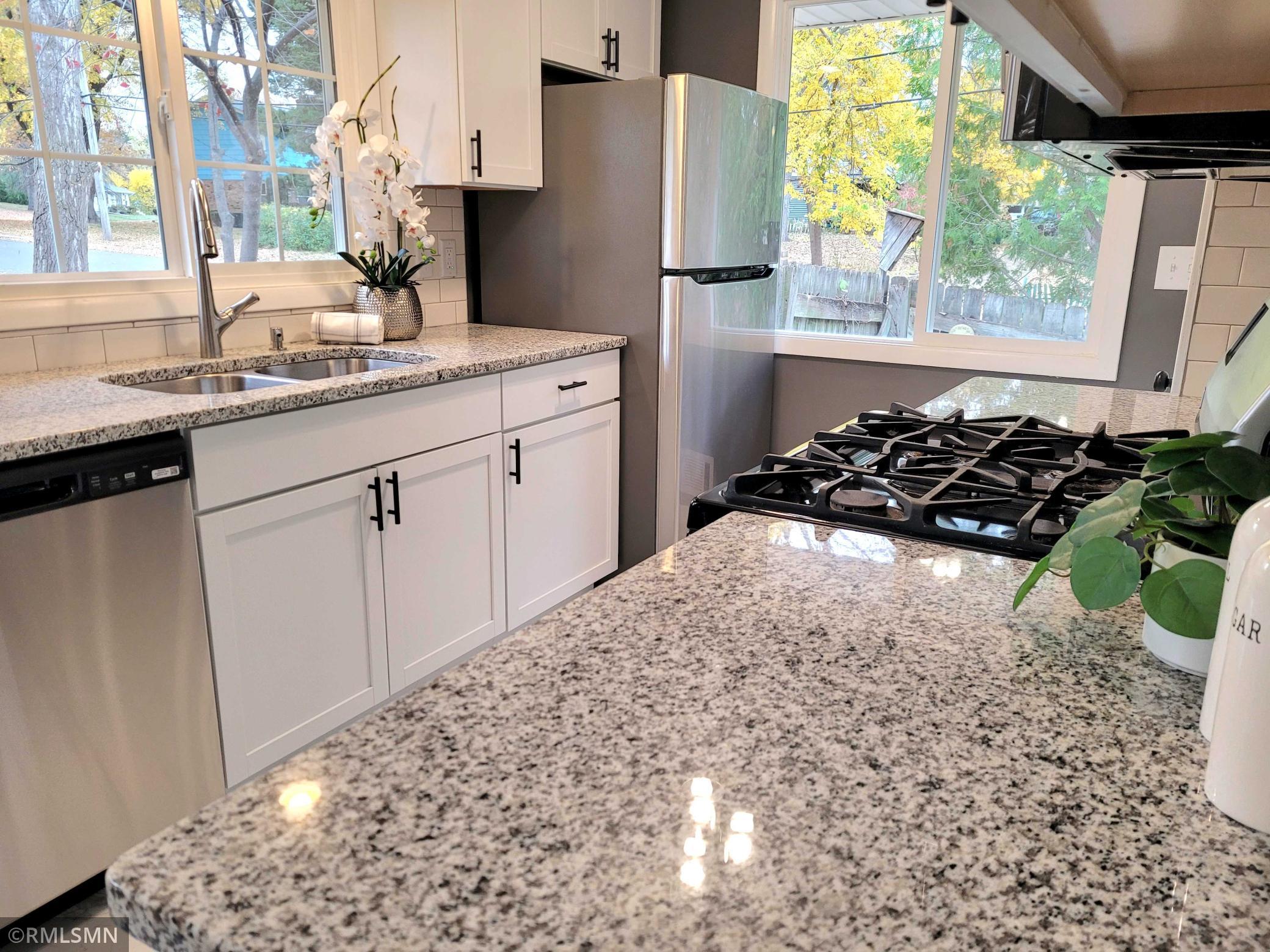 2956 Edgewood Avenue N