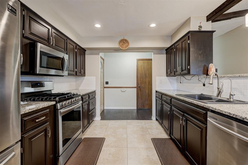 11400 Ashford Drive