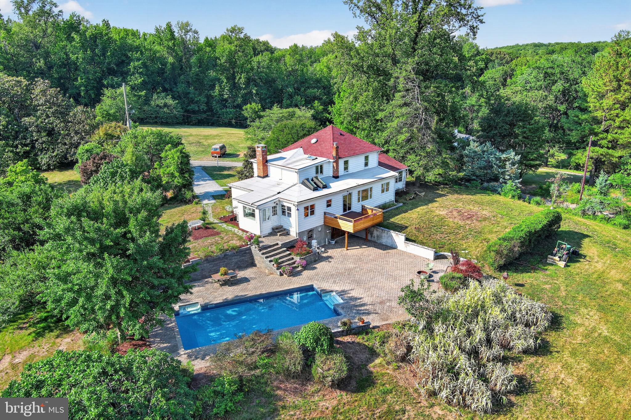 7201 Sasscer Lane