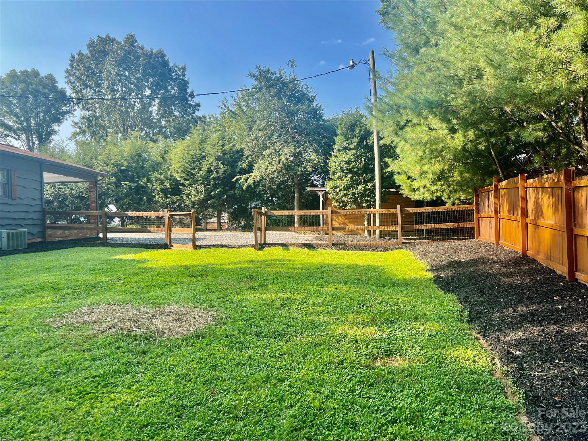 3505 Deal Mill Road