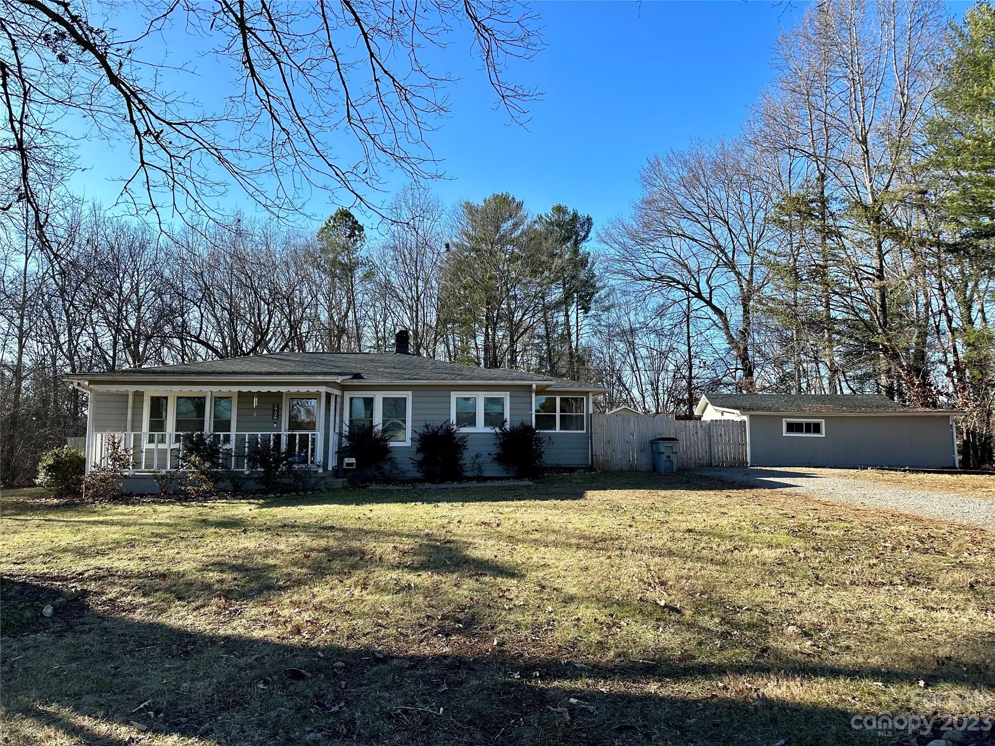 2736 Fairwood Drive