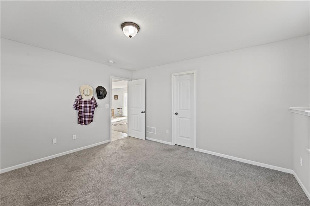 6720 N Cypress Avenue