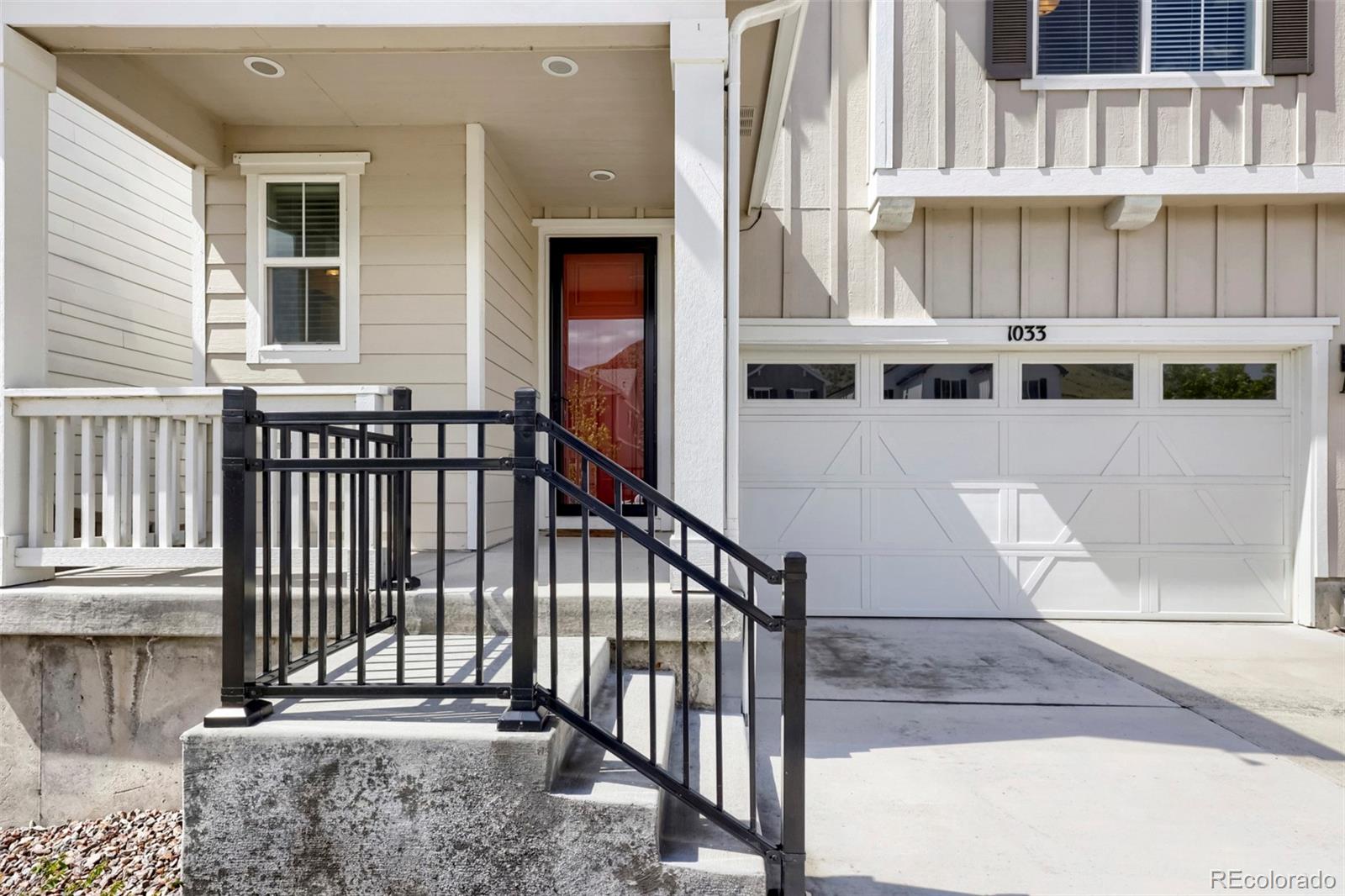 1033 Oleander Street