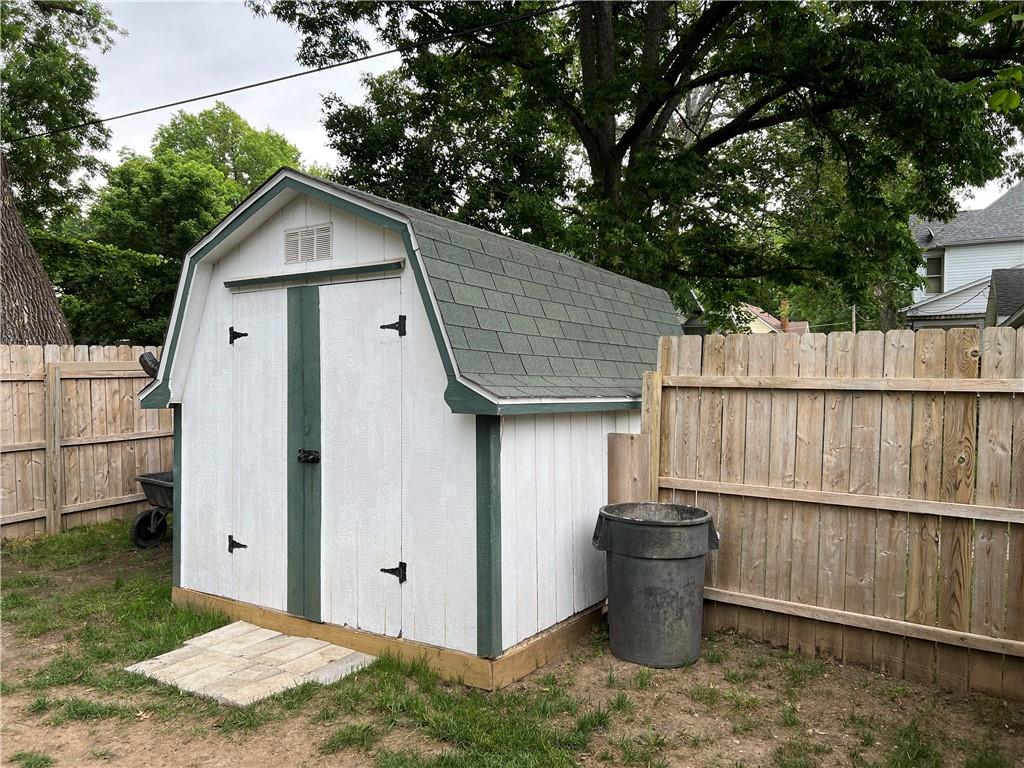 420 W Sycamore Street