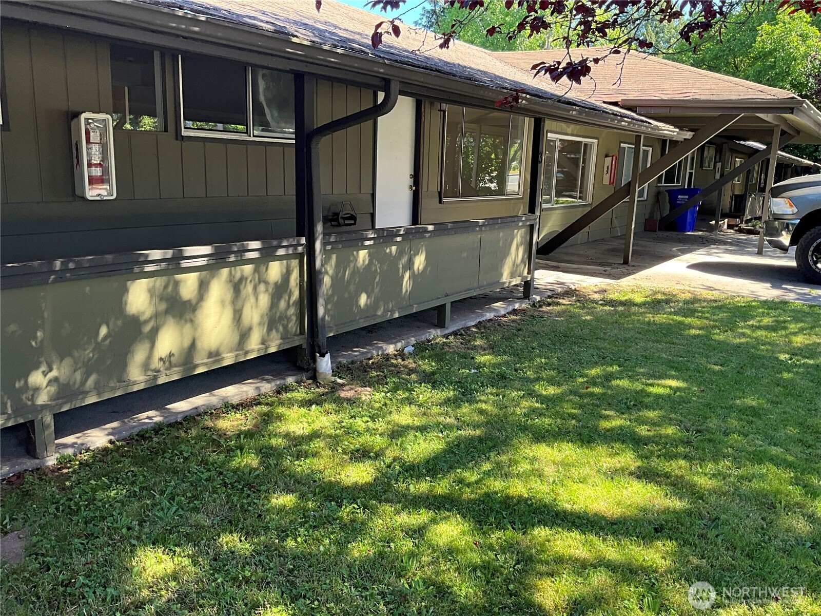 INVESTOR ALERT!! VALUE IN THE LAND! 1 of a kind Rambler 4 Plex on 30K sq ft level lot.zoned UR4. Or 4 floors or 45 ft. And City does not limit units. 3 units are vacant, 1 with long term tenants. 2 of the units 3 bed 2 bath, 2 have 2 bed plus a bonus room.  1100+ sq ft. All have laundry hookups Choose to Remodel existing 4 units or develop into ??? Units. Bring your Ideas and toolbelt to this Unique piece of property.