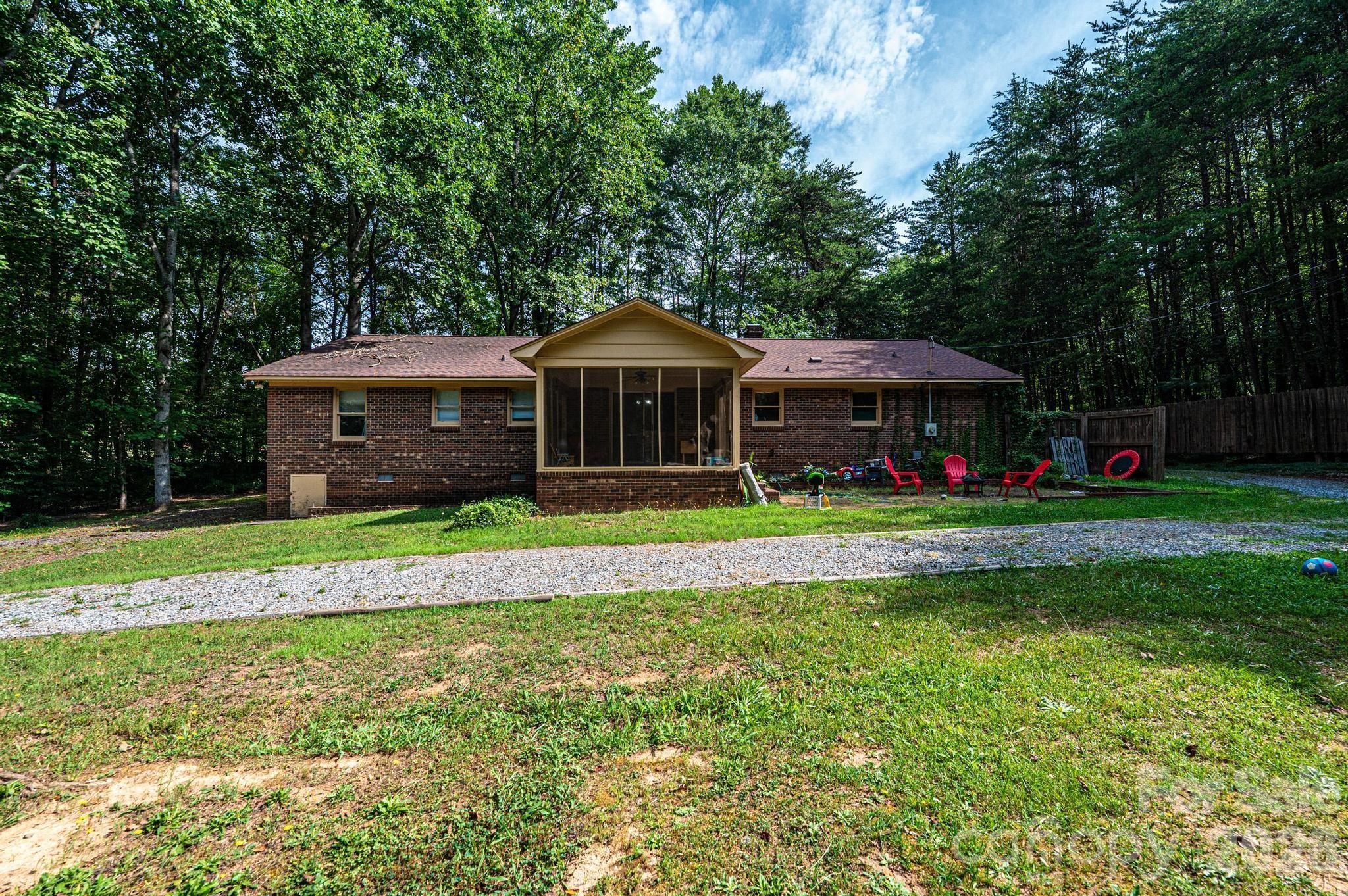 1113 Ponderosa Road