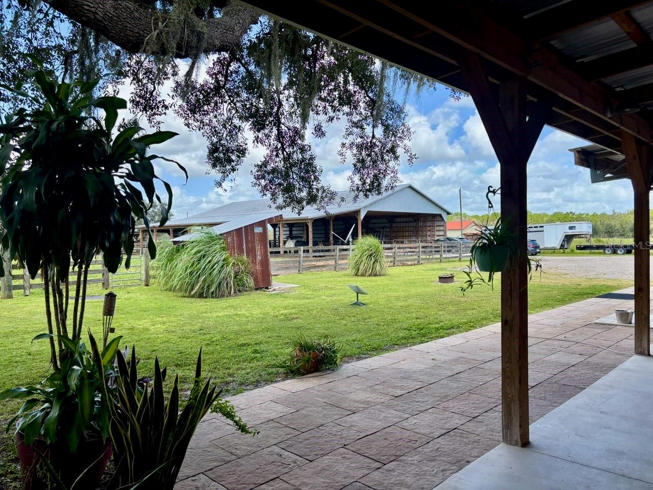 1126 & 1144 County Road 665