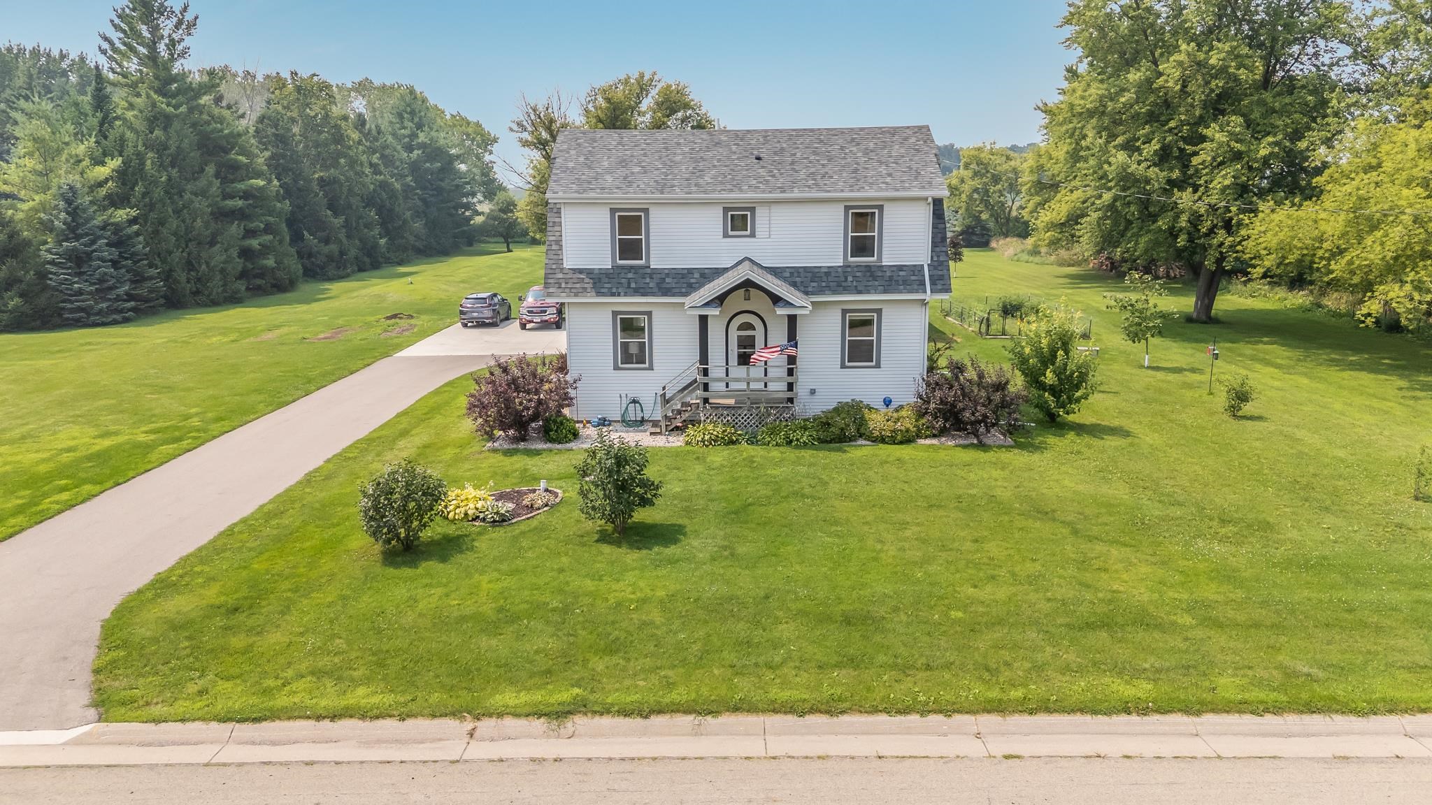 5261 County Rd T