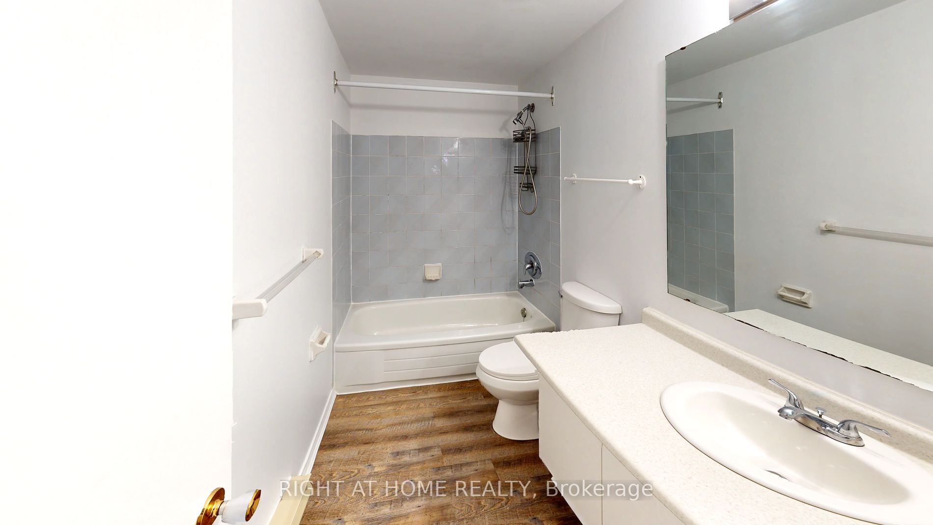 25 Meadow Lane 304
