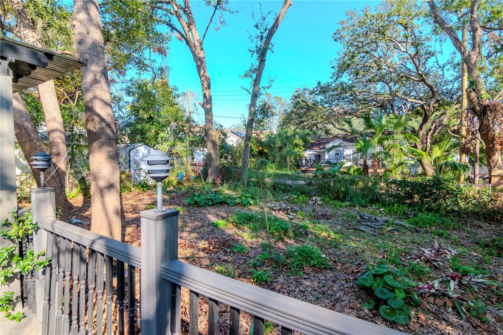 6005 N 9th Street