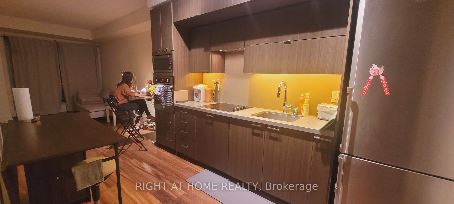 120 Harrison Garden Blvd 516