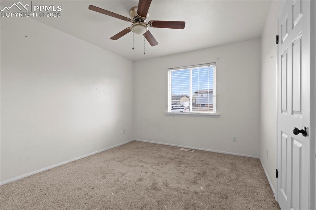 1712 S Hampton