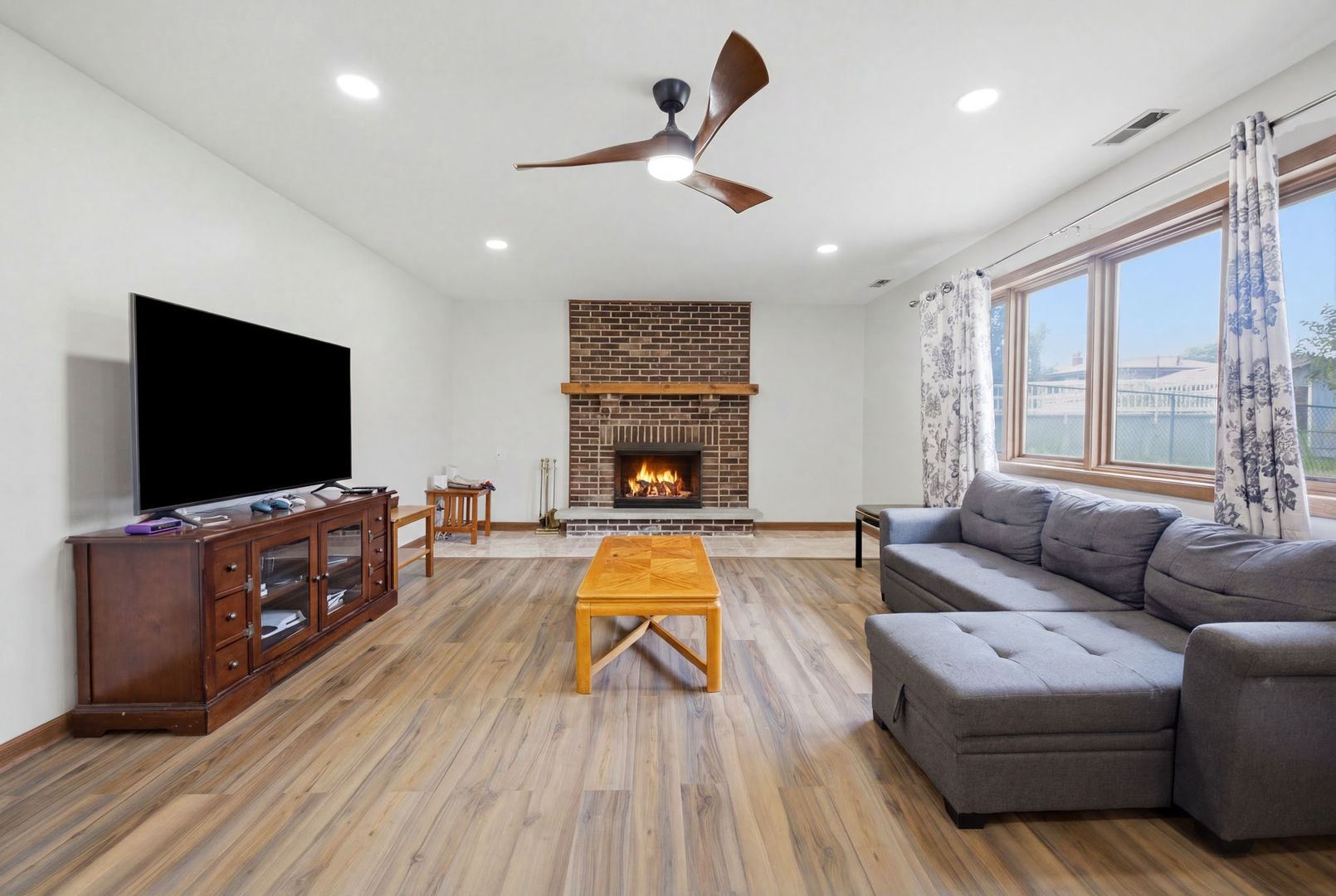 8612 Carriage Lane