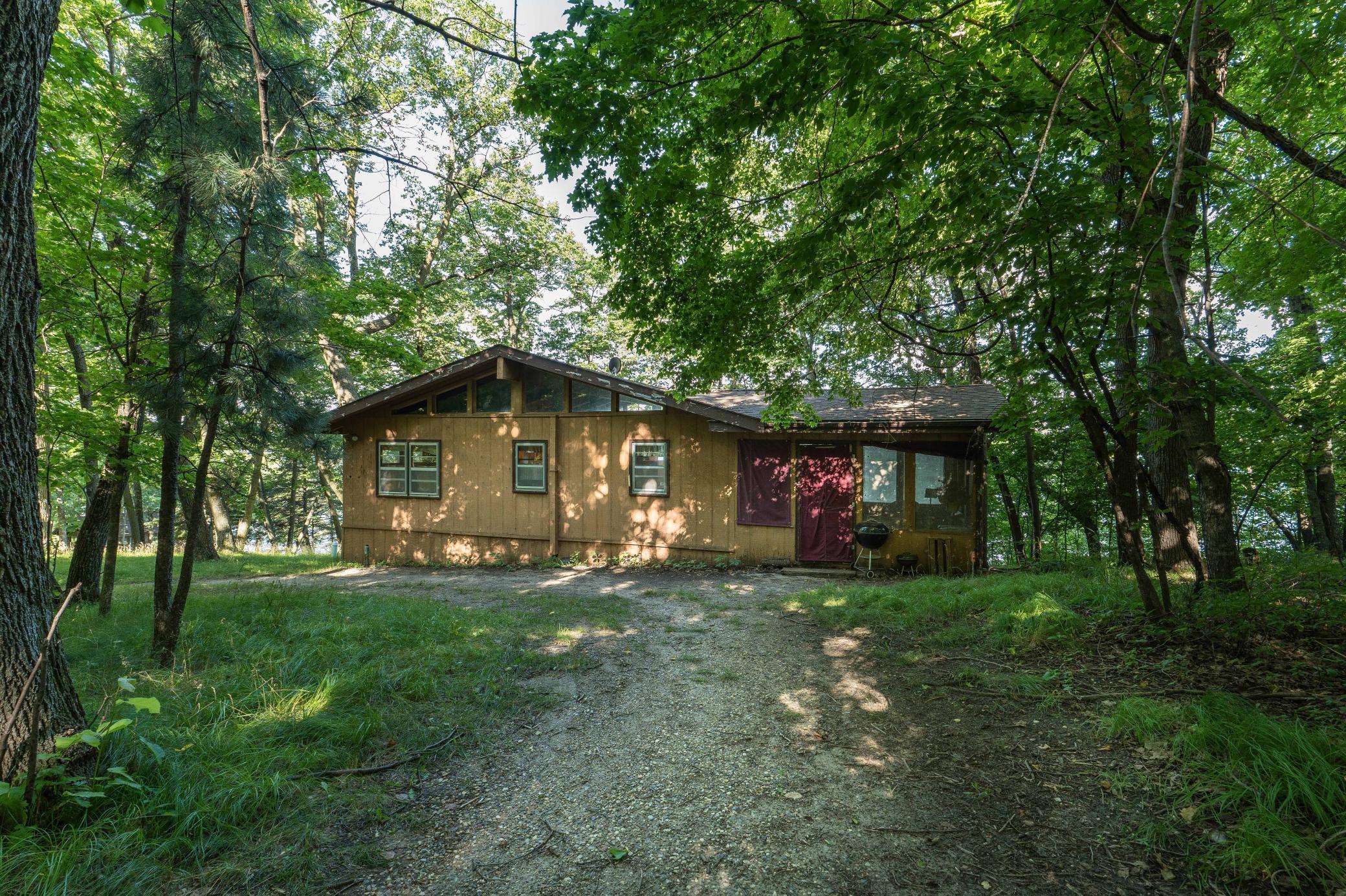 39060 Peninsula Lane