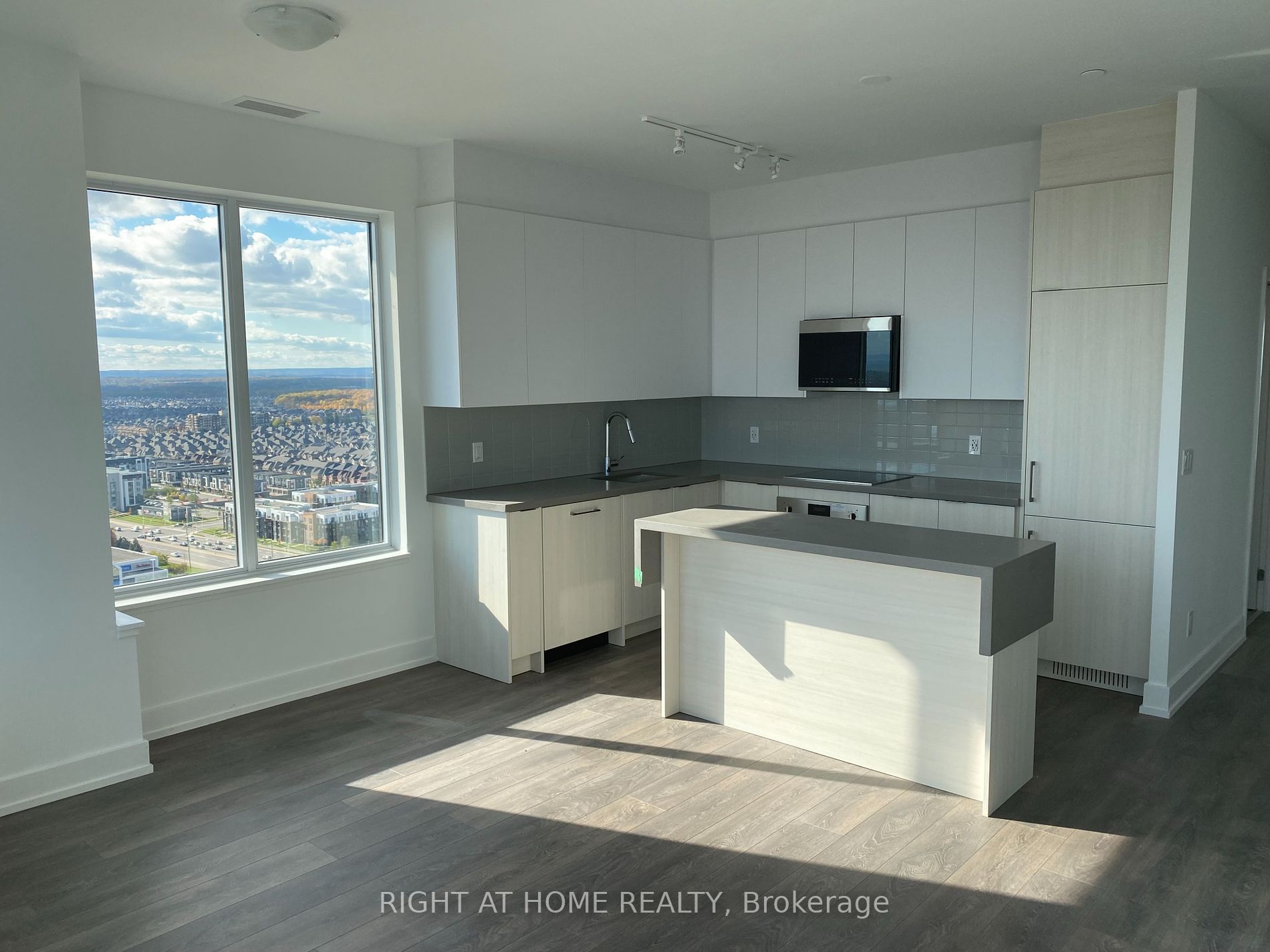 297 Oak Walk Dr 2503