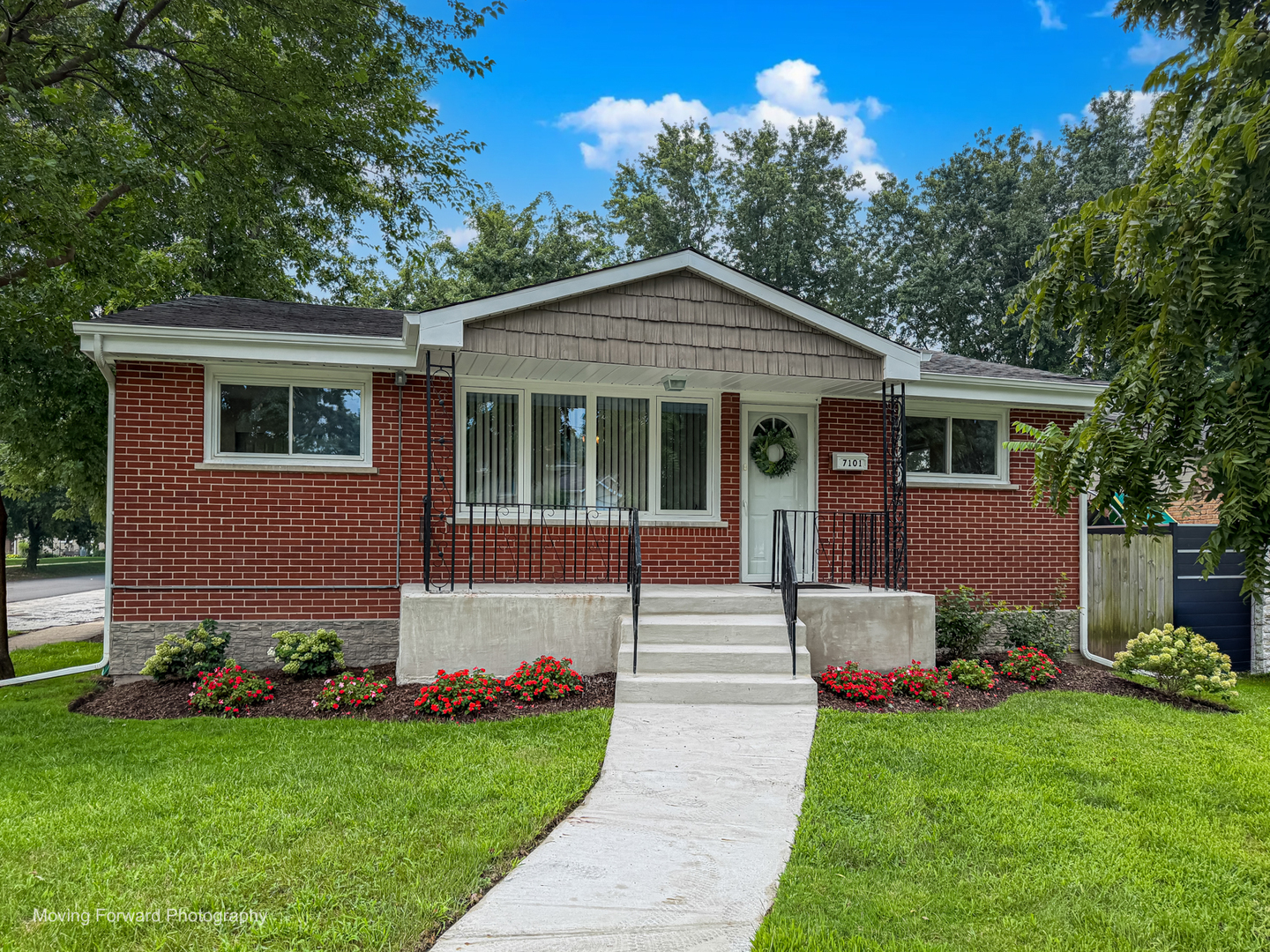 7101 W 114th Place