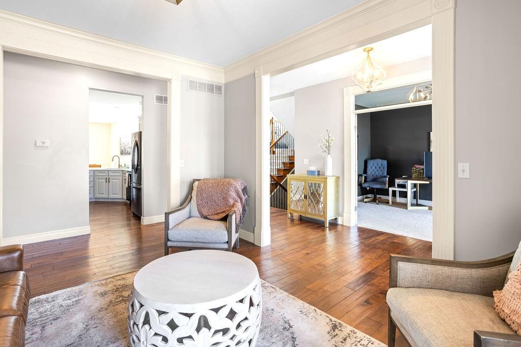 9709 N Farley Avenue