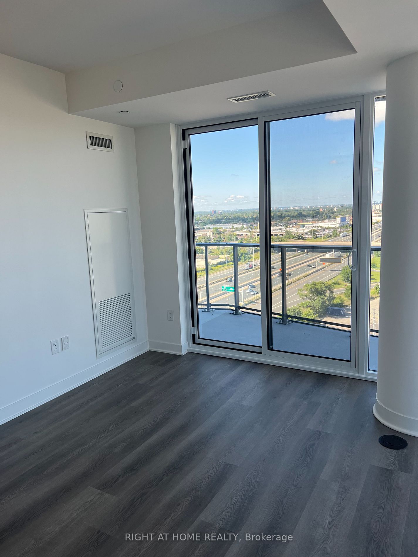 36 Zorra St 2303