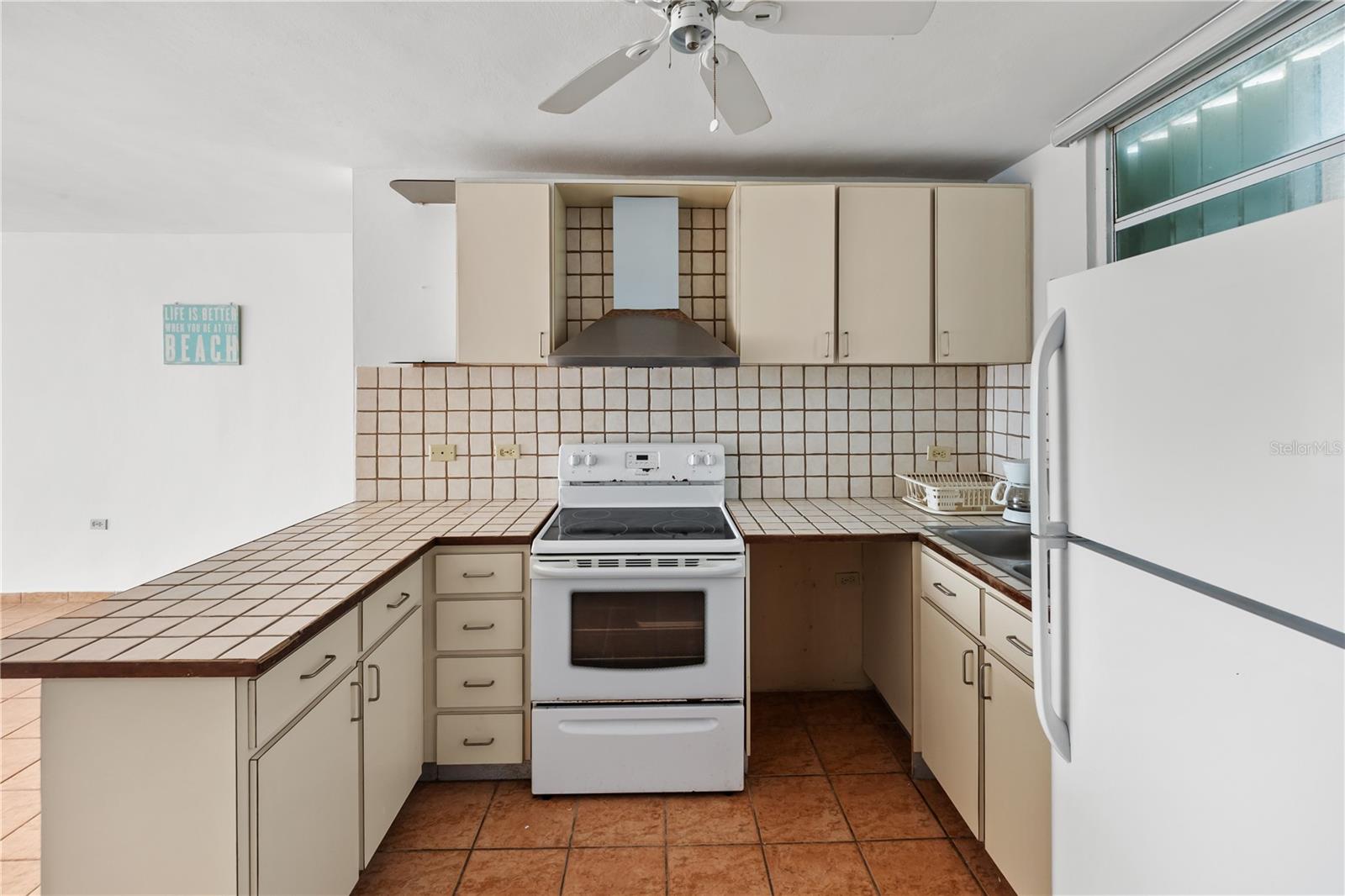 5015 Calle Punta Tuna 2006