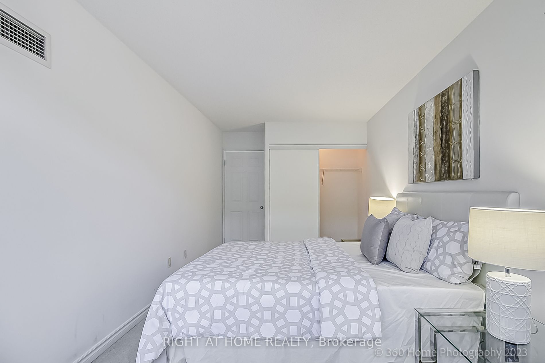 39 Parliament St 507