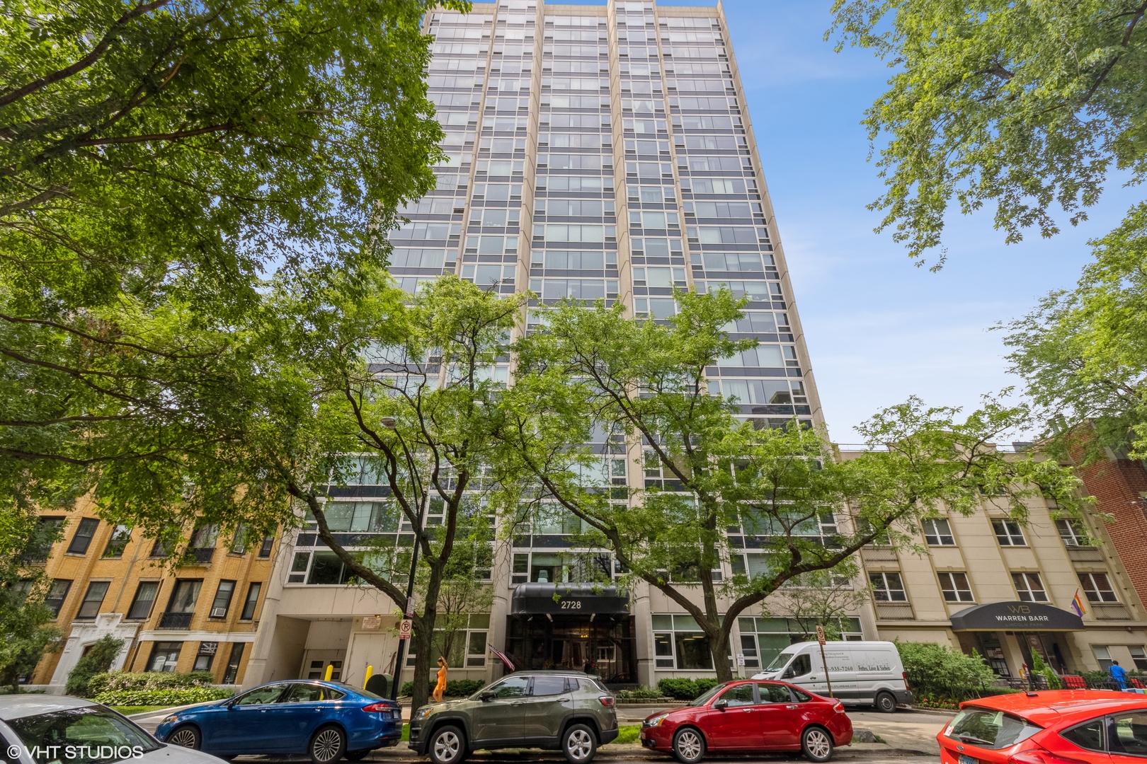 Amazing opportunity to live in a Lincoln Park high-rise but feel at home. This first-floor large studio is on the ground floor and faces east looking at a tree lined street and brownstones. The door-staff, cameras and management on-site add for security, while you get to enjoy the first floor living convivences. This unique large studio has a large closet and nicely configured white kitchen. There is a nice sized nook for creating a dining area, office or sleeping area. Build-in shelf system located in main living room, added for organizing. This unit would look stunning with a fresh coat of paint and renovations. Investors welcome. Live on an incredible block close to the lake, shopping and restaurants. Transportation is excellent and close by. Pool, sundeck, party room, steam room, laundry room are all located on floor 22. This condo unit is "Sold as Is".