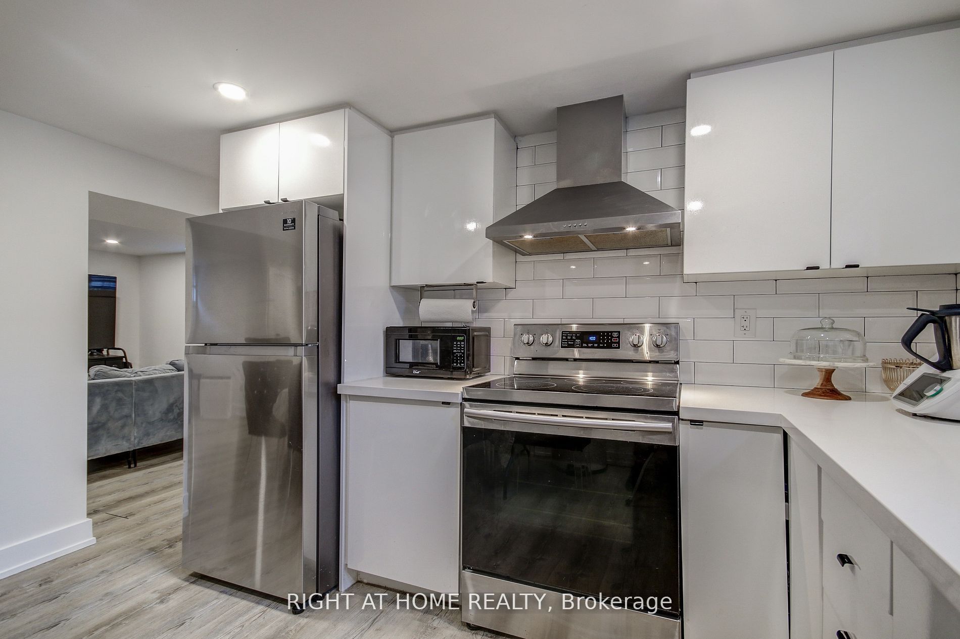 42 Bunnell Cres Basement