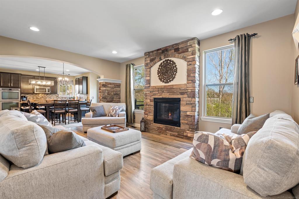 717 Dennison Court