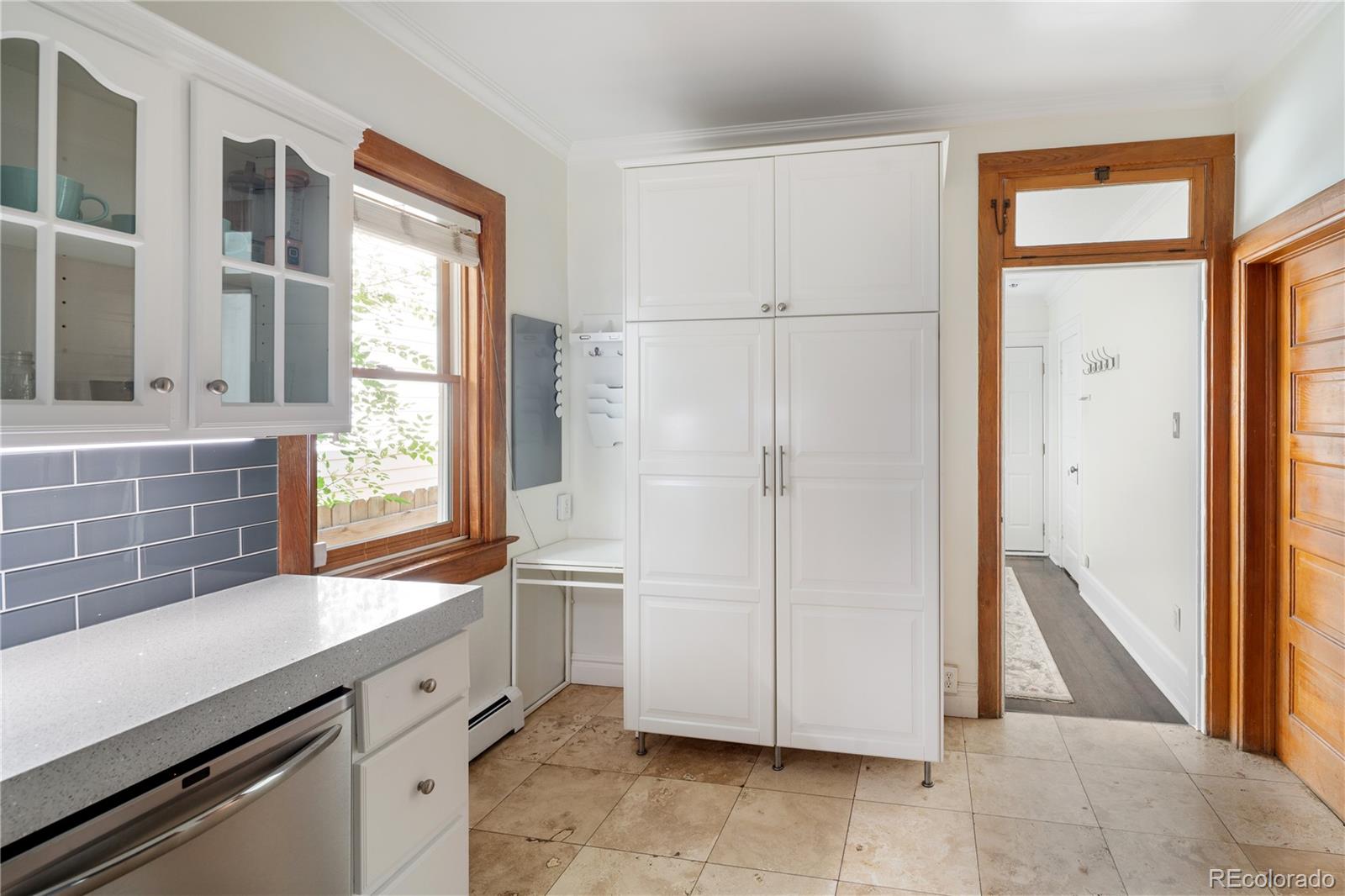 2078 S Pennsylvania Street