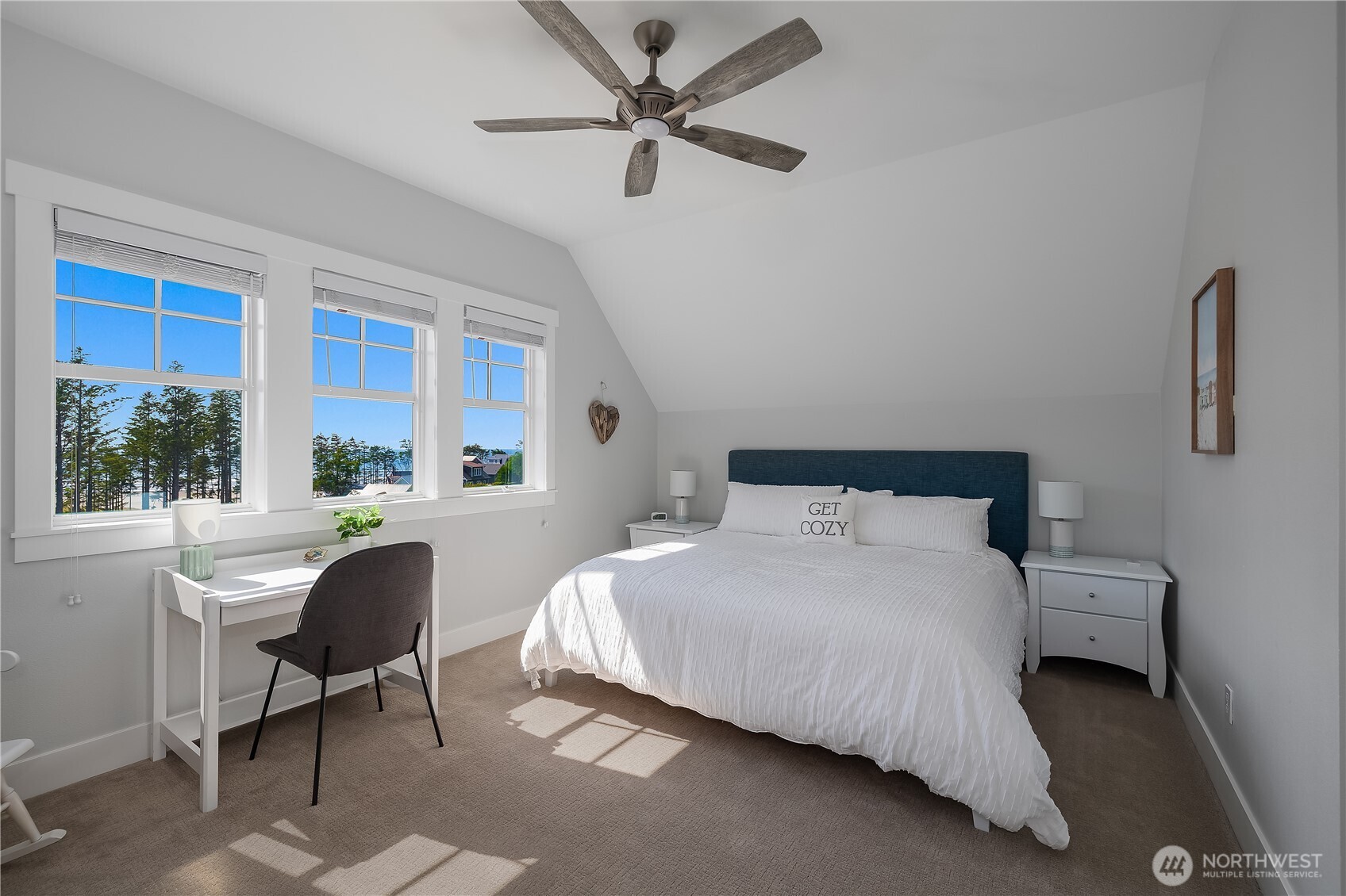 18 Hidden Cove Loop