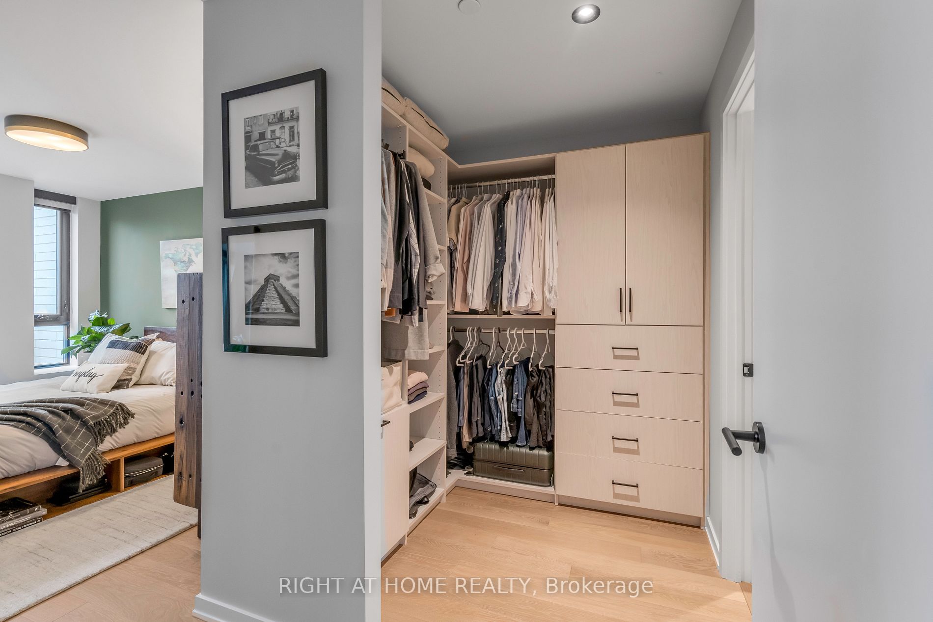 41 Dovercourt Rd 906