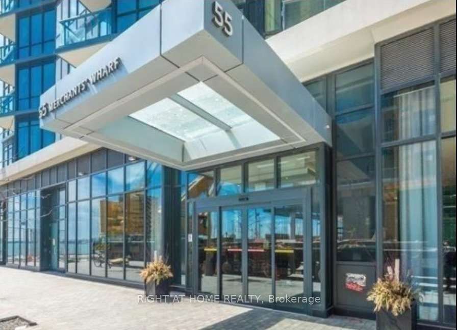 55 Merchants' Wharf St 326