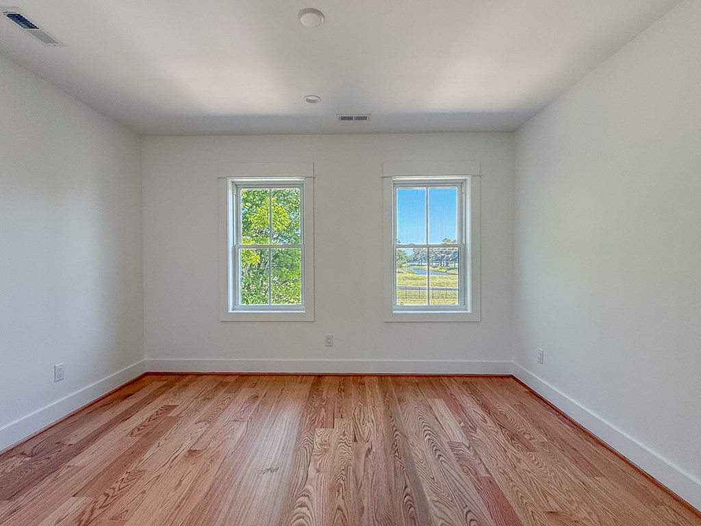 714 Monroe Ave 32