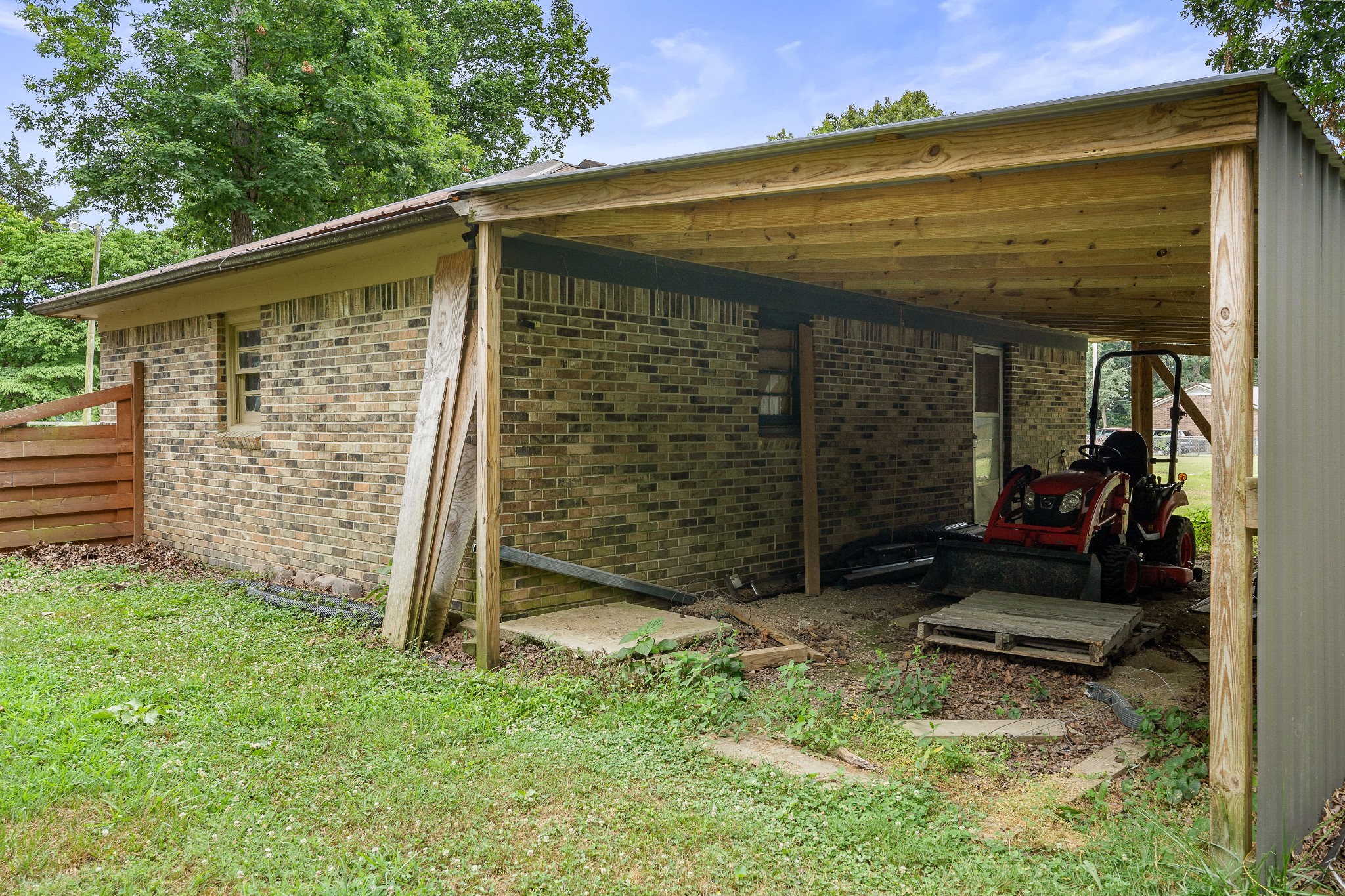 573 Big Hurricane Rd