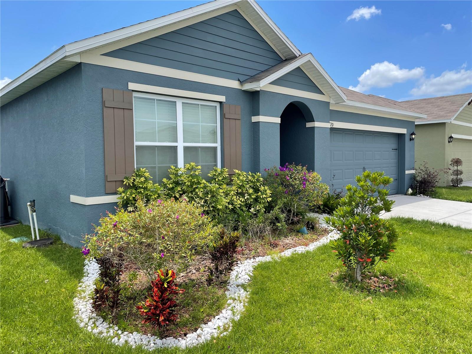 720 Kindred Lane