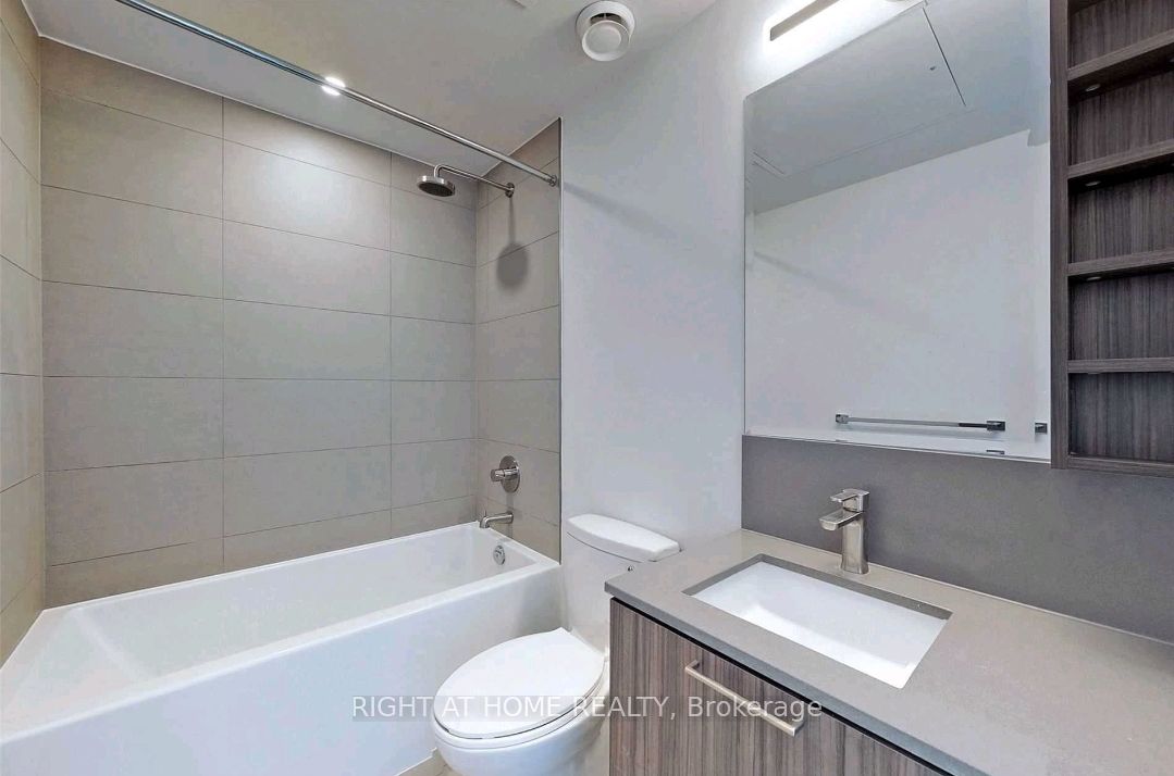 19 Western Battery Rd Ph11