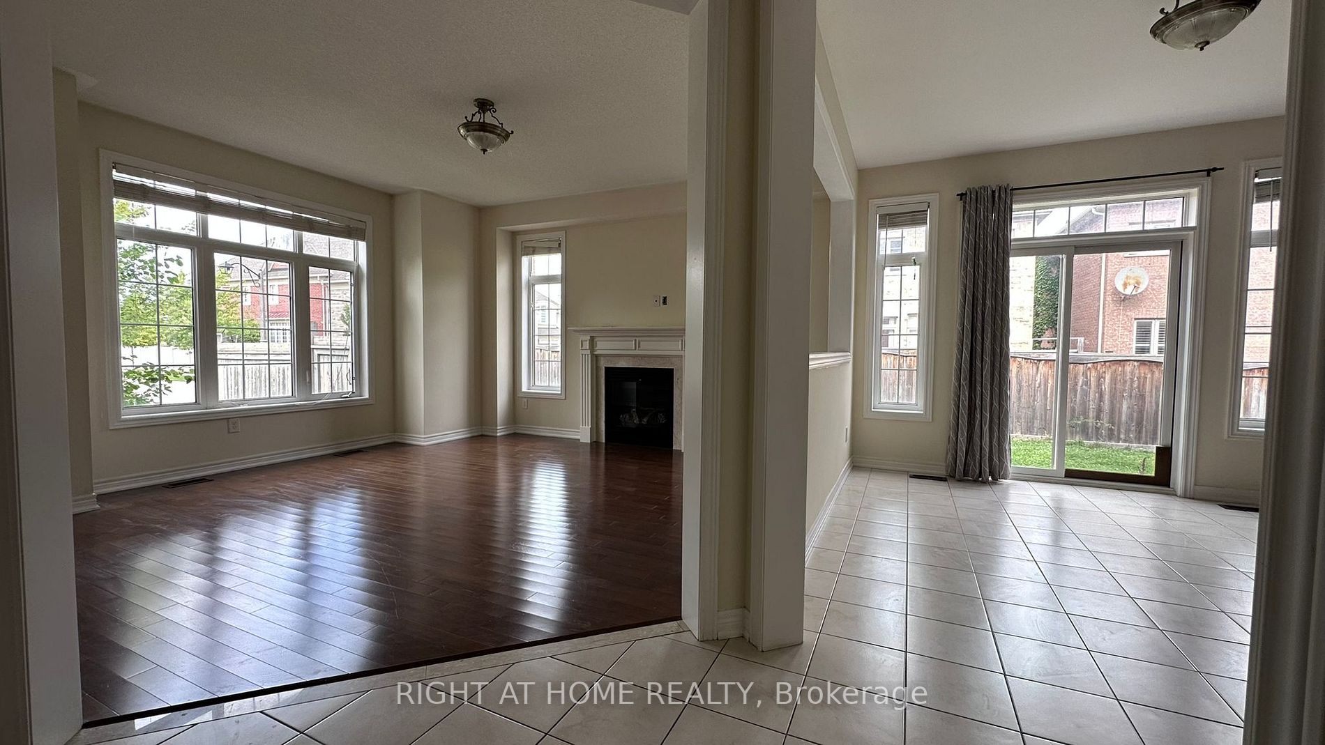 3185 Larry Cres