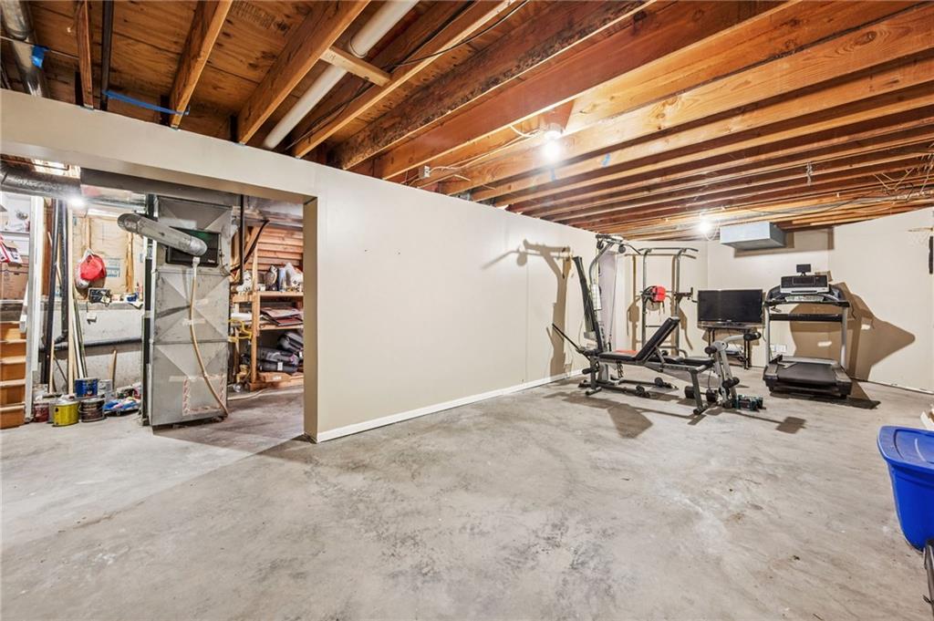 1507 Amesbury Avenue