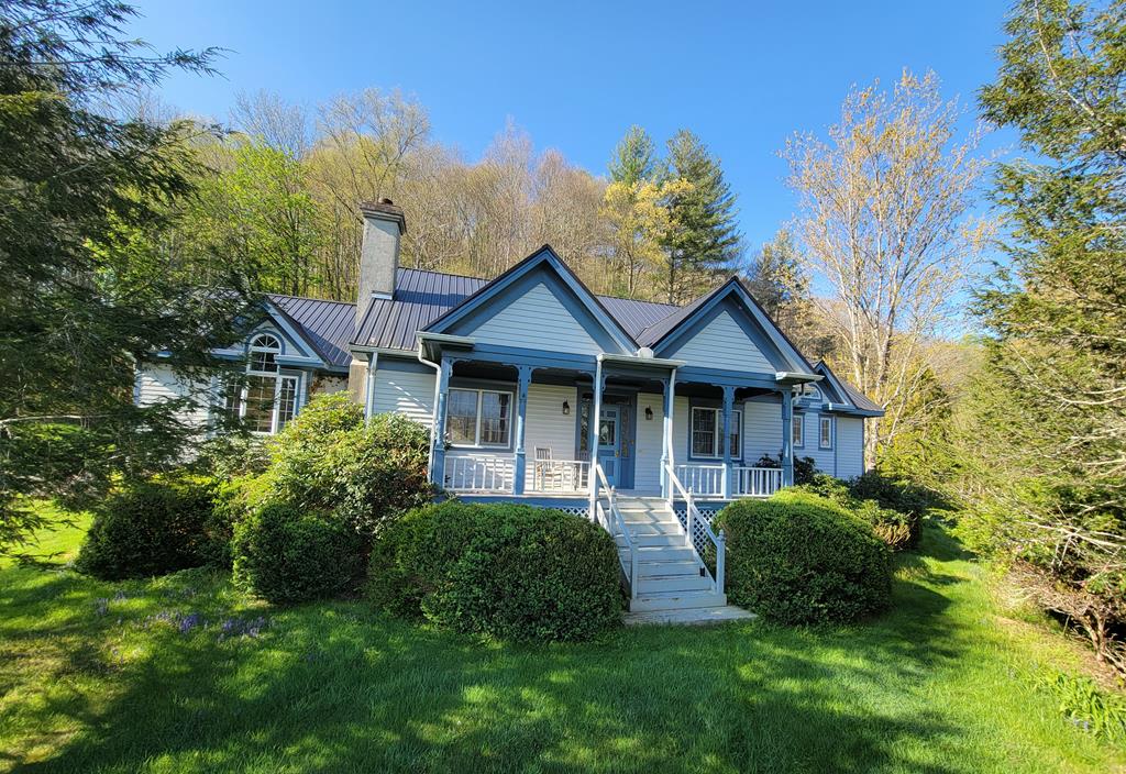 2375 Jefferson Highway in Mouth of Wilson, VA Residential property