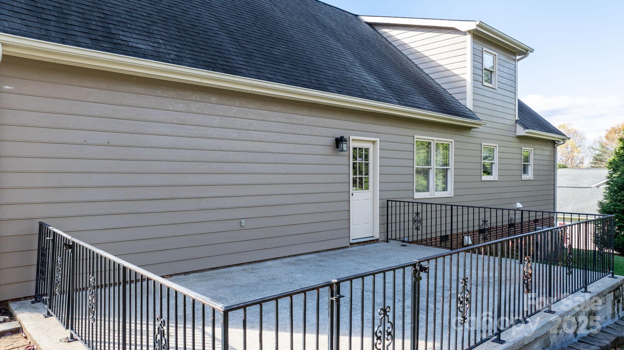 14 Hunters Creek Lane