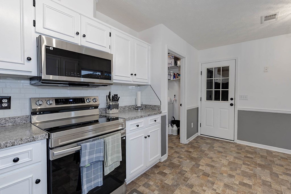 7279 Midland Chase Loop