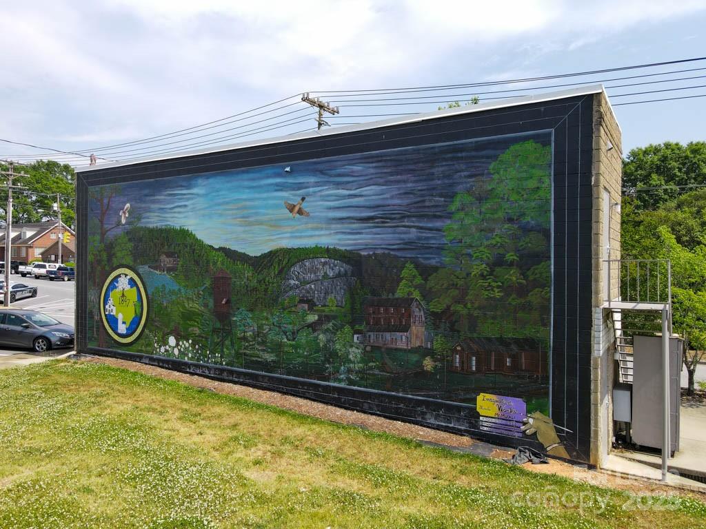 214 Main Avenue Drive