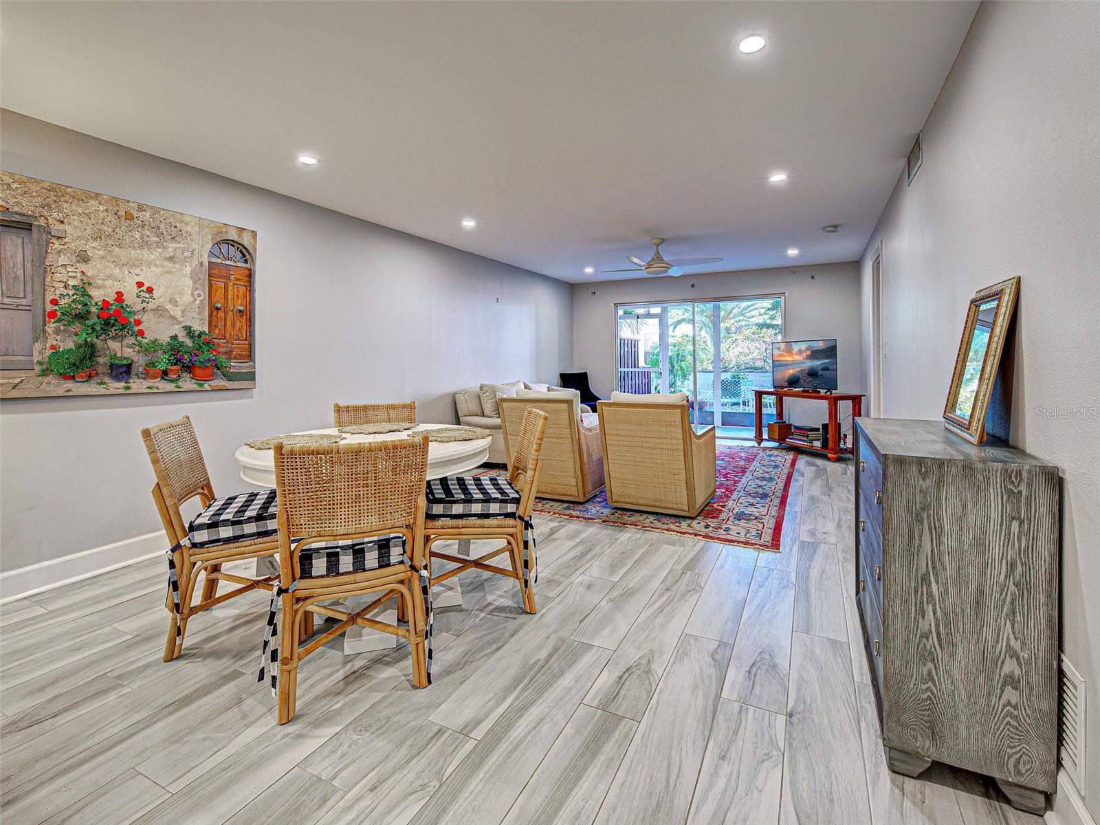 260 Santa Maria Street 109