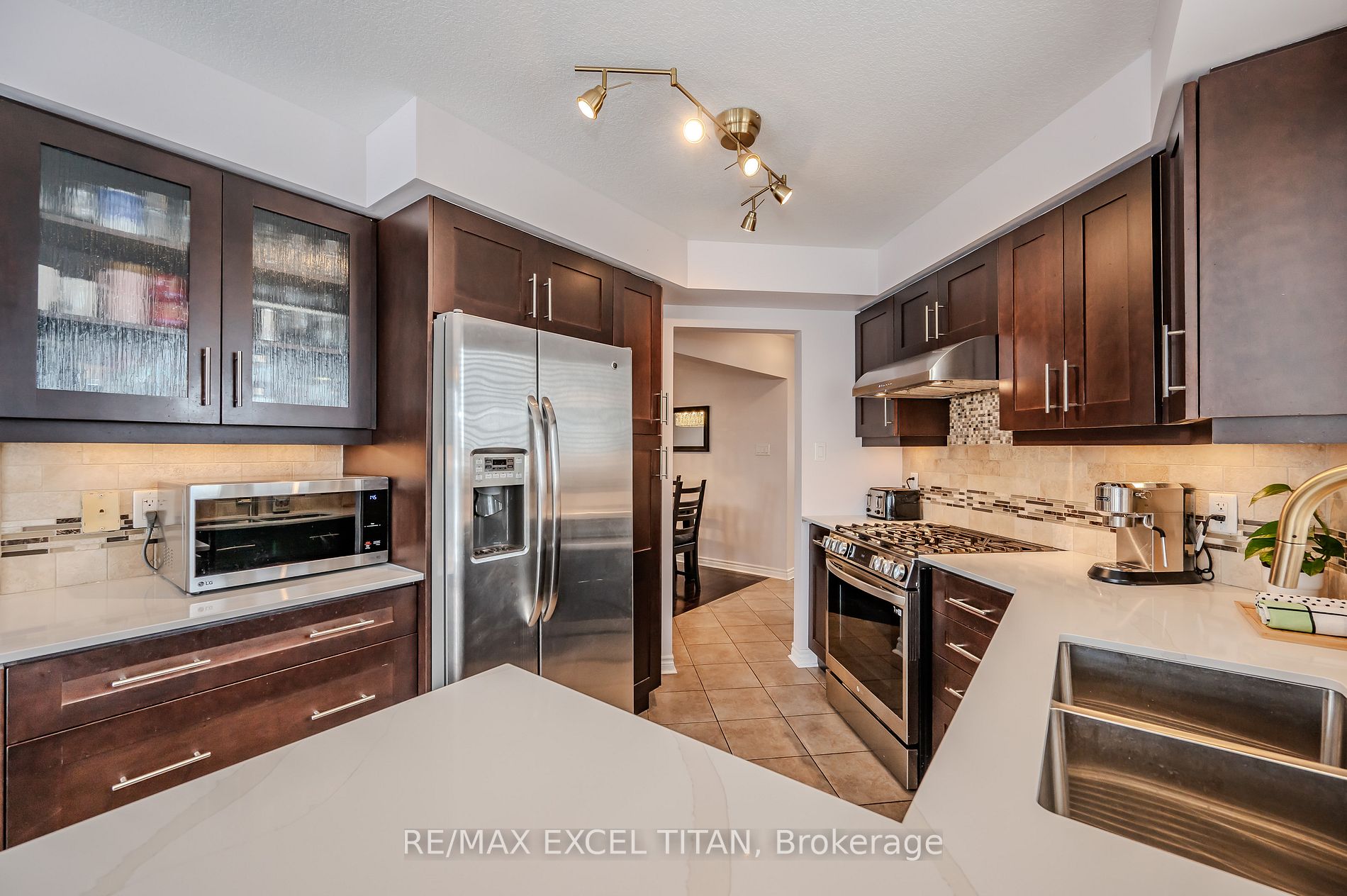 561 Isaiah Cres