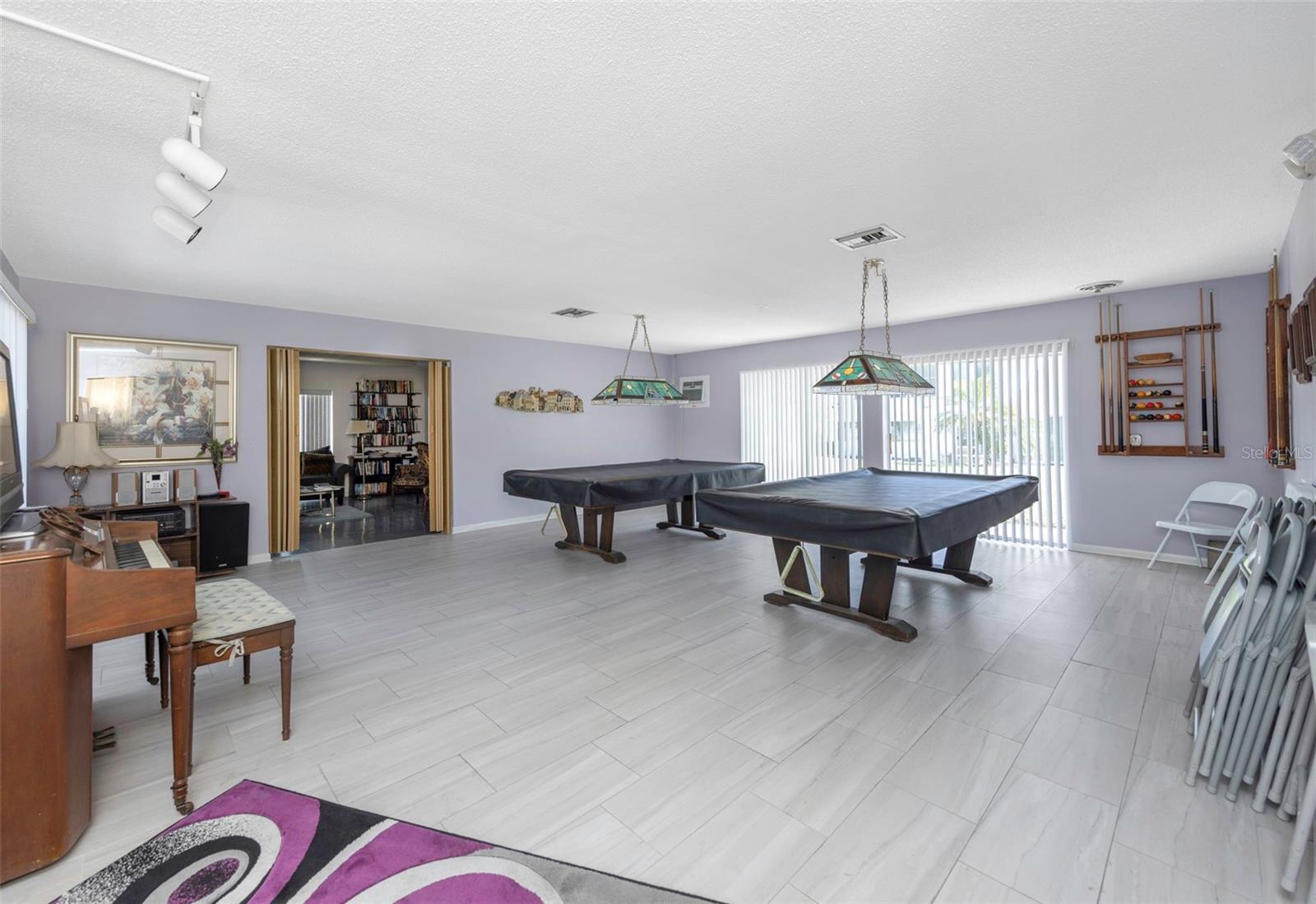 1655 S Highland Avenue I181