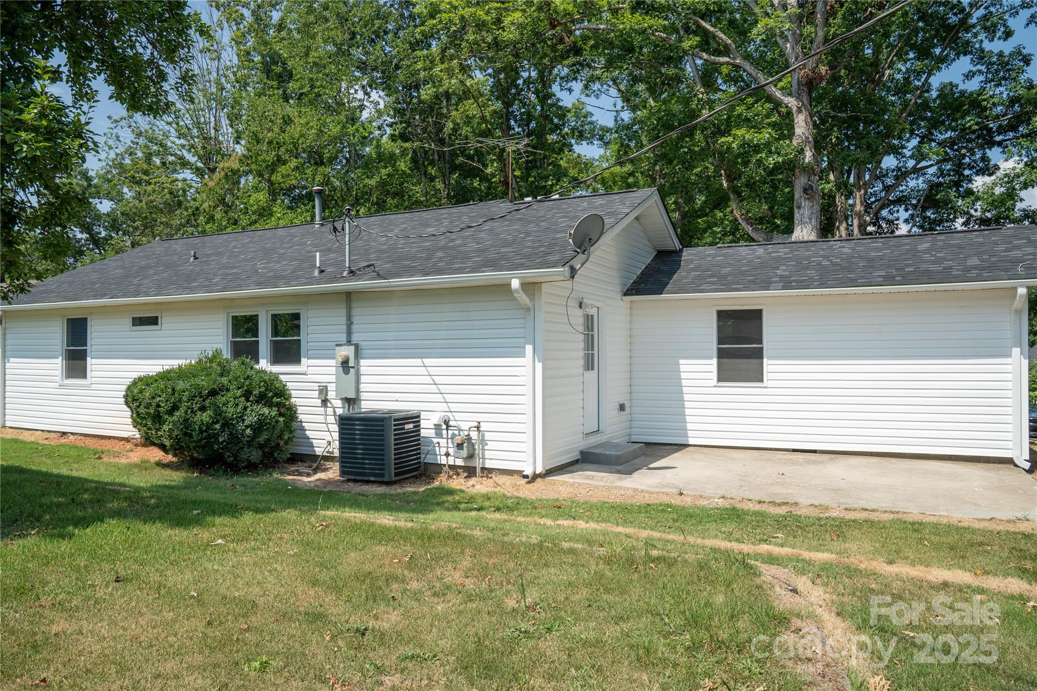 113 Oakleaf Drive
